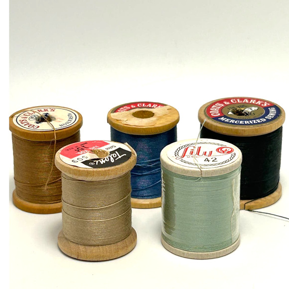 Vintage Thread On Wooden Spools Lot of 30 - Picture 8 of 11